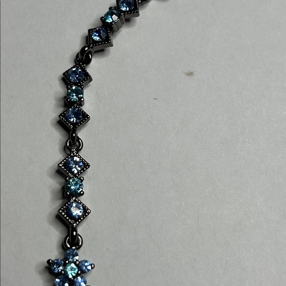 Silpada Designs Fine Sterling Silver Jewelry Blue Crystal Floral Necklace - Picture 4 of 13